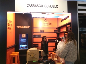 Pantalla tactil 43 en stand carrasco2