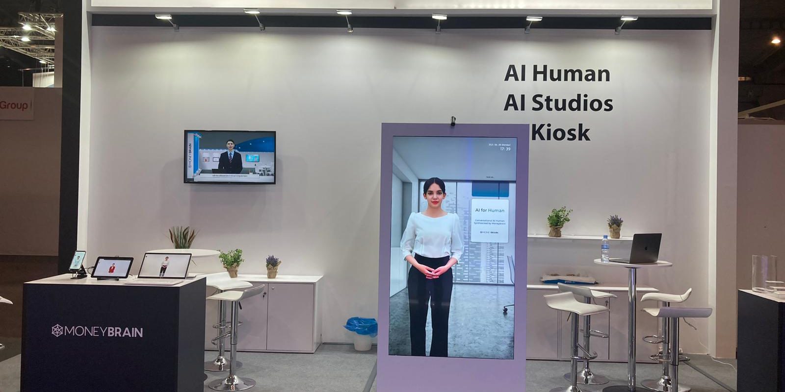 totem-65-mwc-barcelona-visualpanel