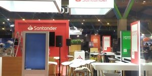 foto-totem-tactil-50-we-grant-visualpanel1